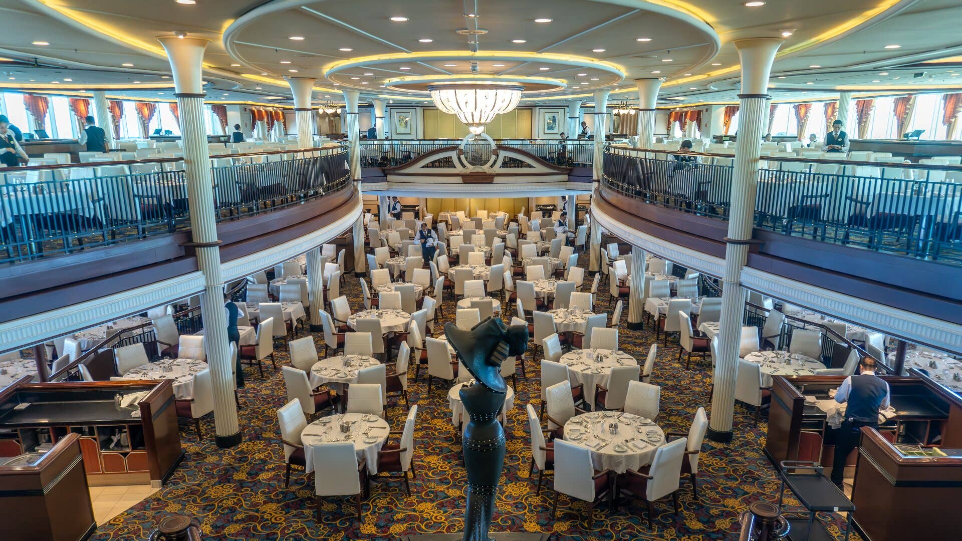 Royal Caribbean adds new way to update cruise dining plans - TravelHost