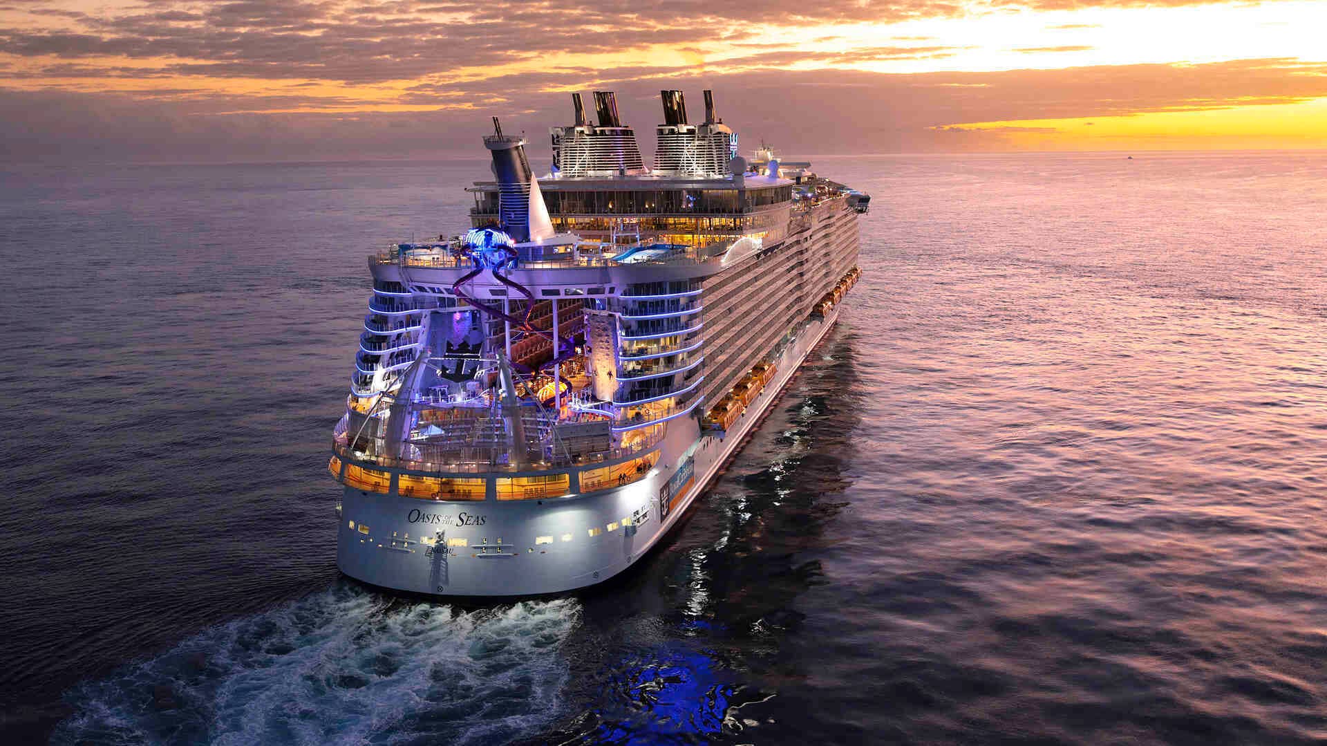 Carnival Cruise Line shares dress code enforcement plans - TravelHost Carnival Cruise Line shares dress code enforcement plans - TravelHost
