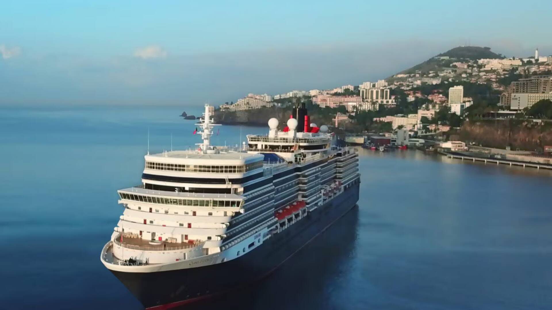 Photos: Cunard's Queen Elizabeth - Cruise Industry News | Cruise News, image size:1920x1080