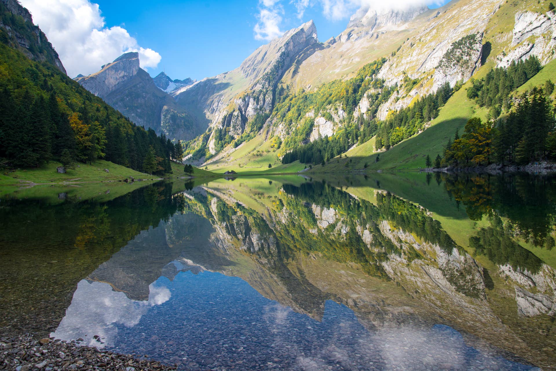 Büro Appenzell in den Schweizer Bergen