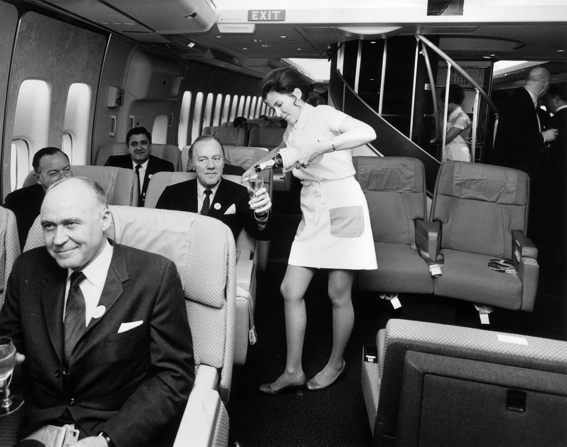 Pan Am's 1970s In-Flight Dining Was Unmatched - TravelHost