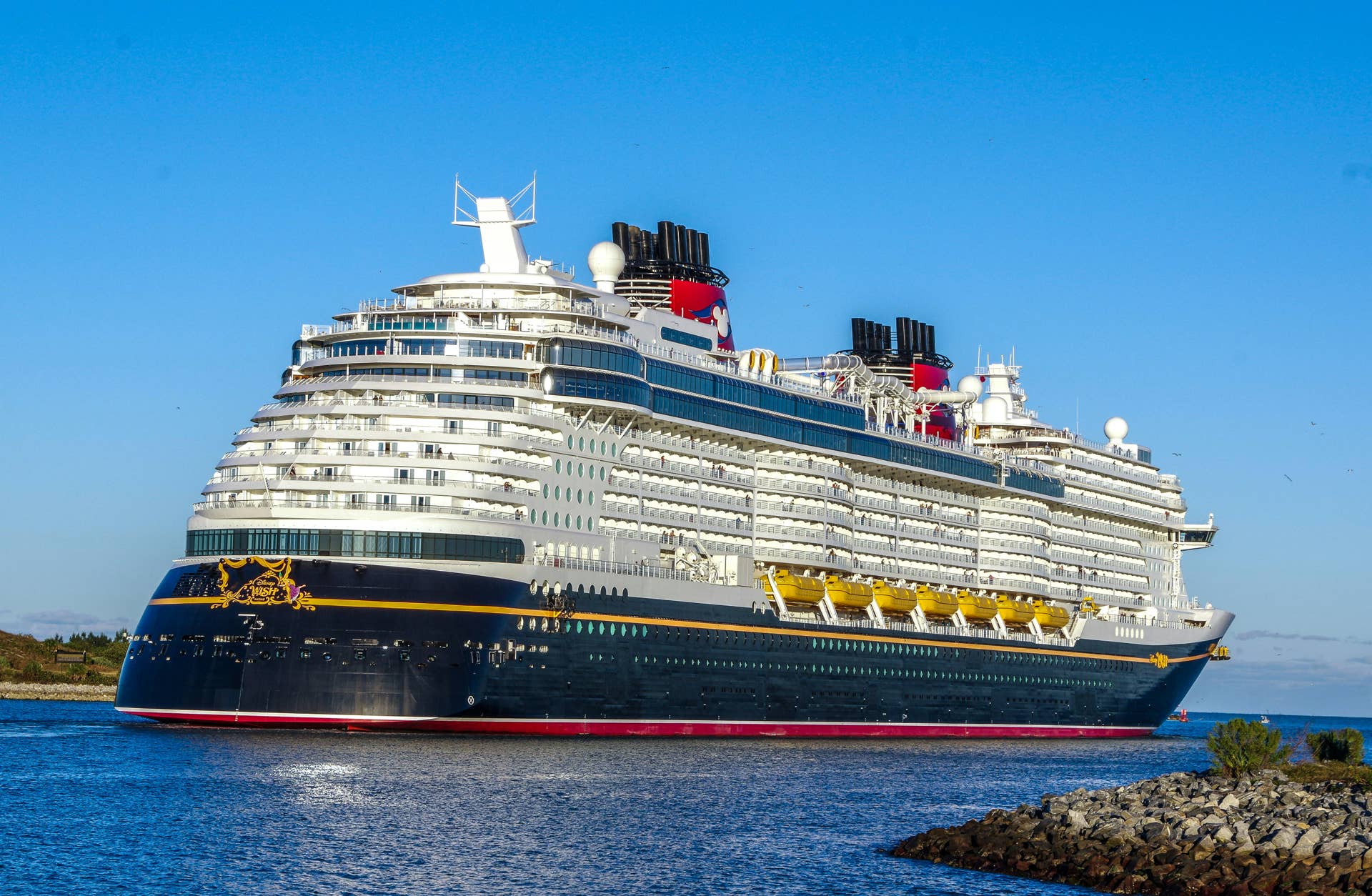Storm prompts Royal Caribbean, Disney Cruise Line to reroute ships