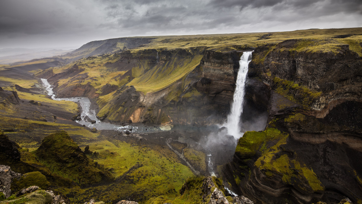 Real Iceland waterfalls in the 'Stranger Things' finale - TravelHost