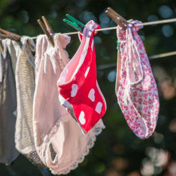 People are disgusted by how this woman cleans her underwear while traveling